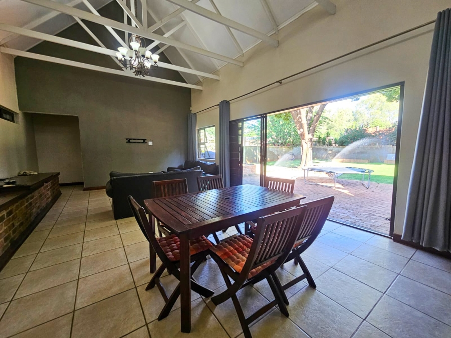 4 Bedroom Property for Sale in Mooivallei Park North West
